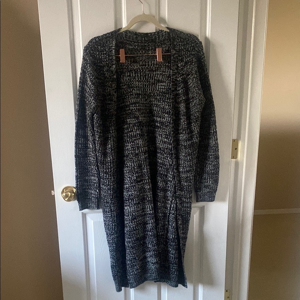 Streetwear Society Black and Gray Cardigan Sweater